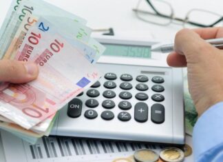 Διαγραφή χρεών από την εφορία – Ποιες προϋποθέσεις εξασφαλίζουν «κούρεμα»