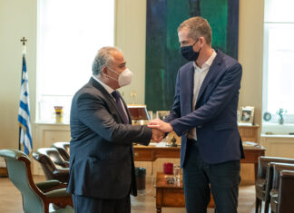 Συνάντηση του Γιάννη Χατζηθεοδοσίου με τον Δήμαρχο Αθηναίων Κώστα Μπακογιάννη