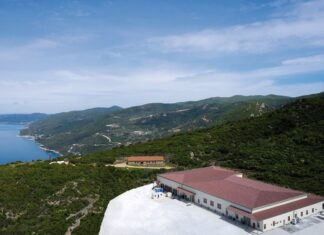 Με τη βούλα του υπ. Υγείας η επένδυση στο “ιερό” νερό του Αγίου Όρους