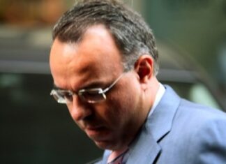 Σταϊκούρας: Περαιτέρω στήριξη νοικοκυριών και επιχειρήσεων με συνδρομή ΕΕ