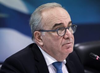 Παπαθανάσης: Η ρήτρα αναπροσαρμογής καταργείται τον Ιούλιο