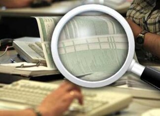 Πώς ανακαλύπτει η Εφορία τις αποδείξεις που δεν κόπηκαν!