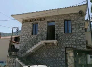 ΣΕ ΚΑΘΑΡΙΣΜΟ ΑΓΡΟΤΕΜΑΧΙΩΝ ΚΙ ΟΙΚΟΠΕΔΩΝ ΕΝΟΨΕΙ ΑΝΤΙΠΥΡΙΚΗΣ ΚΑΛΕΙ Ο Δ. ΔΕΛΦΩΝ