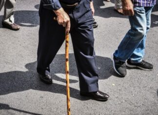 Πώς μπορούν οι συνταξιούχοι να αποπληρώσουν τα αναδρομικά