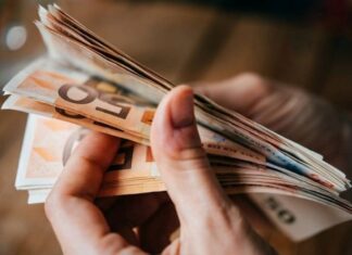 Εφορία: Tέλος Ιουλίου o τριπλός λογαριασμός για νοικοκυριά και επιχειρήσεις