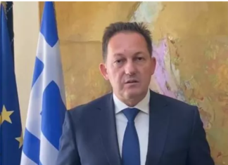 Με τέτοιο κυνισμό είσαι πολιτικά νεκρός