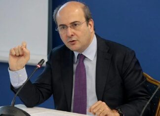 Επί τάπητος το «πάγωμα» των εισφορών για 1,2 εκατ. ελεύθερους επαγγελματίες
