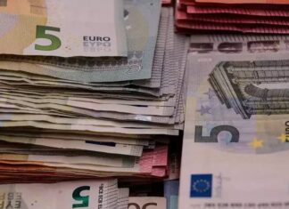 Κατώτατος μισθός: Αυτές είναι οι αυξήσεις στα 24 επιδόματα του ΟΑΕΔ