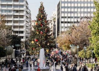 Έτσι θα ενισχυθούν τα εισοδήματα το 2023: Τι προβλέπεται για αυξήσεις μισθών και συντάξεων -Οι μειώσεις φόρων και ποιους αφορούν