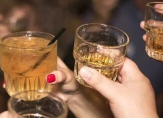 Ποια είναι η πόλη της Ελλάδος με τους περισσότερους μεθυσμένους την Πρωτοχρονιά – Πού πήρε «φωτιά» το ΕΚΑΒ