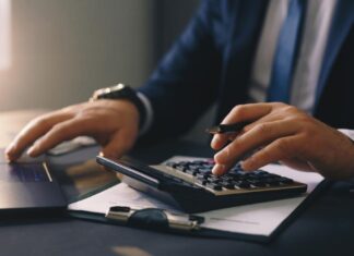 Εφορία: O «συμβιβασμός» που «κουρεύει» πρόστιμα και φέρνει… δόσεις!