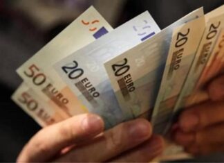 Κατώτατος μισθός: Η ακρίβεια ροκάνισε το 19% της αγοραστικής αξίας