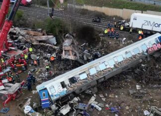 Σύγκρουση τρένων στα Τέμπη: Δέκα φοιτητές του ΑΠΘ χάθηκαν στην τραγωδία – «Οι ευθύνες δεν είναι μόνο του σταθμάρχη