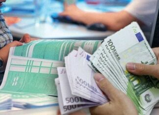 Ρεκόρ χρεών στην Εφορία- Πάμε σε ρύθμιση 120 δόσεων για όλους