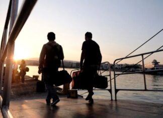 Η ακρίβεια «ψαλιδίζει» τις δαπάνες των Ελλήνων για διακοπές – Τι αλλάζει στις συνήθειές τους