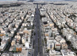 Γιατρός, ανεπάγγελτος, αγρότης με εκατοντάδες χιλιάδες μαύρου χρήματος -Λαβράκια από την ΑΑΔΕ σε Αθήνα-επαρχία