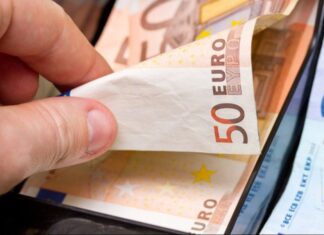 Πλαφόν επιτοκίων: «Ανάσα» για τους δανειολήπτες στεγαστικών – Ποιους αφορά