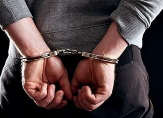 Σύλληψη τραυματιοφορέων για δωροληψία – Ενημέρωναν γραφείο τελετών ποιοι ασθενείς θα αποβίωναν