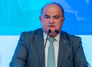 Καββαθάς: Περισσότερα νοικοκυριά κάτω από το όριο της φτώχειας