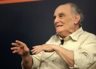 Παρέμβαση Στ. Ράμφου για γάμο ομοφύλων: “Βάση της κοινωνίας η οικογένεια με πατέρα και μητέρα”
