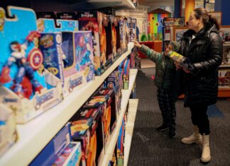 Αλυσίδες παιχνιδιών: Jumbo, Μουστάκας, Max Stores κάνουν… παιχνίδι στην ελληνική αγορά