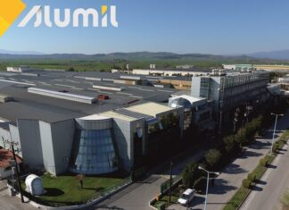 Η συμμαχία-έκπληξη της Alumil για εργοστάσια αλουμινίου στο εξωτερικό