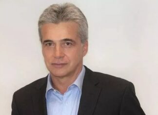 Σκλαβενίτης: Πανίσχυρος και στην Κύπρο μετά την εξαγορά της αλυσίδας Παπαντωνίου