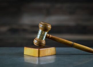 Οι “4 Τροχοί” και άλλοι τίτλοι των Τεχνικών Εκδόσεων στο σφυρί