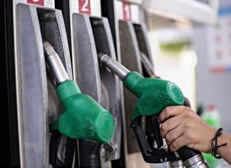 Καύσιμα: Έσπασε το «φράγμα» των 2 ευρώ η βενζίνη στα νησιά
