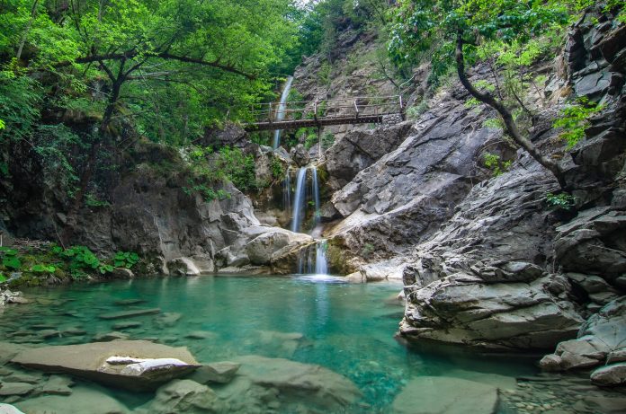Balta,Di,Striga,Waterfalls,At,Iliochori,Zagorochoria.