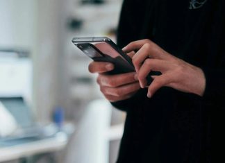 Ανακαλούνται δύο μάρκες κινητών τηλεφώνων άμεσα στην Ελλάδα: Εκτός αγοράς λόγω υπερβολικής ακτινοβολίας