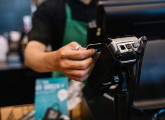 Τα 7+1 επαγγέλματα που κινδυνεύουν να «εξαφανιστούν» έως το 2035