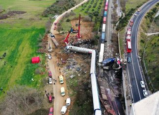 Ελιγμός μετά τις πιέσεις για τα Τέμπη