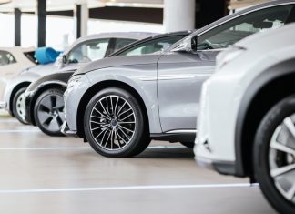 «Λαβράκια» της ΑΑΔE σε μεγάλες εταιρείες leasing και ενοικίασης οχημάτων: Στόλοι ΙΧ κυκλοφορούσαν παράνομα για χρόνια