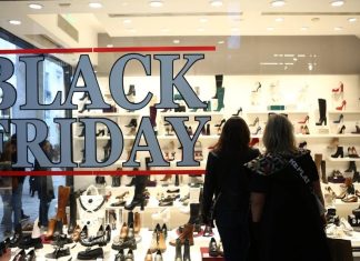 Ποια Black Friday; Στην Ερμού έγινε της Black… Saturday – Χαμός στα μαγαζιά
