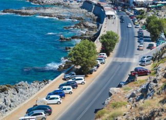 Το ελληνικό νησί που πουλάει τόσα αυτοκίνητα όσα η Θεσσαλία και η Πελοπόννησος μαζί