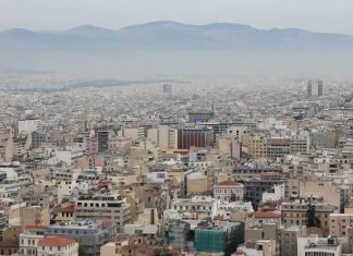 Σε ποιους Έλληνες θα έπρεπε να δώσει το κράτος δωρεάν σπίτια;