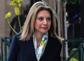 Καρυστιανού για 25η Μαρτίου: Ως νέος Κολοκοτρώνης να αποτινάξουμε τον άλλης μορφής ζυγό που μας συνθλίβει
