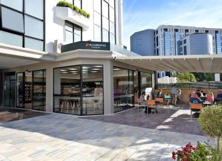 Σκλαβενίτης: Μετά το τρίτο Food on the go, πάει Νότια Προάστια και ξανά στο κέντρο