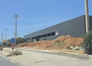 Ετοιμάζεται το νέο mega store της Tesla στην Αττική