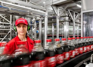 Coca-Cola Τρία Έψιλον: Το μέλλον της βιώσιμης παραγωγής περνά από το Σχηματάρι