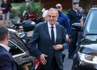 Στο μικροσκόπιο του Μαξίμου μπαίνει ο Αντώνης Σαμαράς
