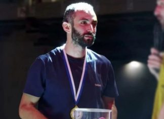 Από τα χωράφια των Σερρών στην κορυφή του κόσμου: Ο αγρότης που έγινε παγκόσμιος πρωταθλητής στο Age of Mythology!