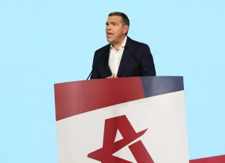 Γιατί η ΕΛΑΣ δεν σηκώνει το γάντι που της ρίχνει το ΠΑΣΟΚ: «Είναι ανταγωνιστής και όχι αντίπαλος»