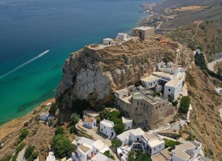 Σκύρος: Παραλίες, άγρια φύση και birdwatching στο πιο ξεχωριστό νησί των Σποράδων